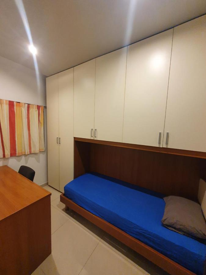 Savoy Apartment เซนต์พอลส์เบย์ ภายนอก รูปภาพ
